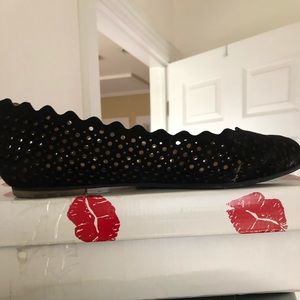 Me Too Carlee Flat; black suede